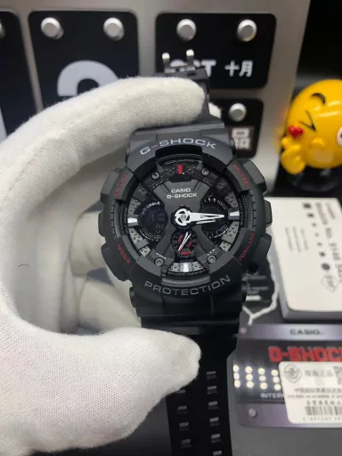 Hot selling GA-120 hand-raising light Casio G-SHOCK--classic shockproof dial design👍In stock and shipped immediately, 45-degree automatic hand-raising light function with strong visual impact🙈LCD liquid crystal display💡Stopwatch speed function accurate to 1/1000 second⌛Shockproof📣Anti-magnetic💥200 meters waterproof🏊48 city time📲Countdown⏳Alarm clock⏰Fully automatic calendar and other powerful functions📆