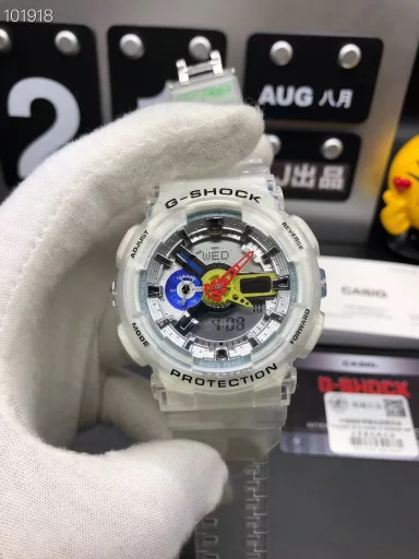 GA-110 Hand-raise Light Casio G-SHOCK--Classic shockproof dial design👍In stock and shipped immediately, 45-degree automatic hand-raise light function with strong visual impact🙈LCD liquid crystal display💡Stopwatch speed function accurate to 1/1000 second⌛Shockproof📣Anti-magnetic💥200 meters waterproof🏊48 city time📲Countdown⏳Alarm clock⏰Fully automatic calendar and other powerful functions