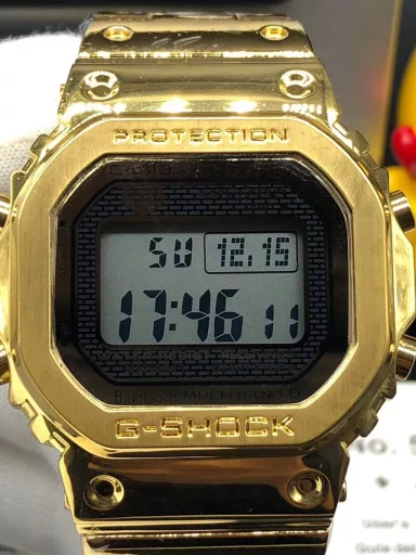 👍👍Original Casio G-SHOCK GMW-B5000 series, 35th anniversary limited edition electronic sports watch! Official price 5000+ overseas orders! 30 meters waterproof! Fashionable and versatile electronic watch! Top configuration, top network exclusive channel supply! Led lighting, daily alarm, hourly report, stopwatch, countdown, metal dial, resin material/stainless steel strap, mineral glass, thickness 13mm, case diameter 43.2mm