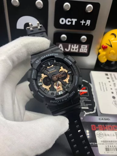 Hot selling GA-120 hand-raising light Casio G-SHOCK--classic shockproof dial design👍In stock and shipped immediately, 45-degree automatic hand-raising light function with strong visual impact🙈LCD liquid crystal display💡Stopwatch speed function accurate to 1/1000 second⌛Shockproof📣Anti-magnetic💥200 meters waterproof🏊48 city time📲Countdown⏳Alarm clock⏰Fully automatic calendar and other powerful functions📆