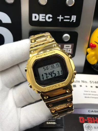 👍👍Original Casio G-SHOCK GMW-B5000 series, 35th anniversary limited edition electronic sports watch! Official price 5000+ overseas orders! 30 meters waterproof! Fashionable and versatile electronic watch! Top configuration, top network exclusive channel supply! Led lighting, daily alarm, hourly report, stopwatch, countdown, metal dial, resin material/stainless steel strap, mineral glass, thickness 13mm, case diameter 43.2mm