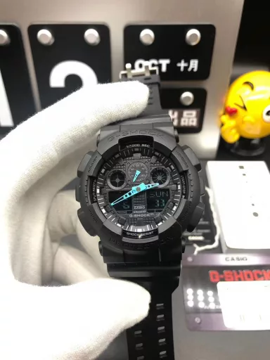 Hot selling GA-120 hand-raising light Casio G-SHOCK--classic shockproof dial design👍In stock and shipped immediately, 45-degree automatic hand-raising light function with strong visual impact🙈LCD liquid crystal display💡Stopwatch speed function accurate to 1/1000 second⌛Shockproof📣Anti-magnetic💥200 meters waterproof🏊48 city time📲Countdown⏳Alarm clock⏰Fully automatic calendar and other powerful functions📆