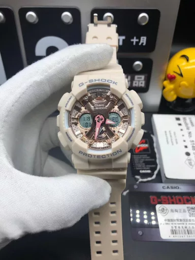 Hot selling GA-120 hand-raising light Casio G-SHOCK--classic shockproof dial design👍In stock and shipped immediately, 45-degree automatic hand-raising light function with strong visual impact🙈LCD liquid crystal display💡Stopwatch speed function accurate to 1/1000 second⌛Shockproof📣Anti-magnetic💥200 meters waterproof🏊48 city time📲Countdown⏳Alarm clock⏰Fully automatic calendar and other powerful functions📆