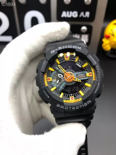 GA-110 Hand-raise Light Casio G-SHOCK--Classic shockproof dial design👍In stock and shipped immediately, 45-degree automatic hand-raise light function with strong visual impact🙈LCD liquid crystal display💡Stopwatch speed function accurate to 1/1000 second⌛Shockproof📣Anti-magnetic💥200 meters waterproof🏊48 city time📲Countdown⏳Alarm clock⏰Fully automatic calendar and other powerful functions📆