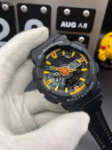 GA-110 Hand-raise Light Casio G-SHOCK--Classic shockproof dial design👍In stock and shipped immediately, 45-degree automatic hand-raise light function with strong visual impact🙈LCD liquid crystal display💡Stopwatch speed function accurate to 1/1000 second⌛Shockproof📣Anti-magnetic💥200 meters waterproof🏊48 city time📲Countdown⏳Alarm clock⏰Fully automatic calendar and other powerful functions📆