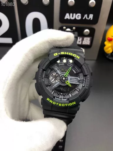 GA-110 Hand-raise Light Casio G-SHOCK--Classic shockproof dial design👍In stock and shipped immediately, 45-degree automatic hand-raise light function with strong visual impact🙈LCD liquid crystal display💡Stopwatch speed function accurate to 1/1000 second⌛Shockproof📣Anti-magnetic💥200 meters waterproof🏊48 city time📲Countdown⏳Alarm clock⏰Fully automatic calendar and other powerful functions📆