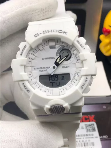 Hot selling GA-120 hand-raising light Casio G-SHOCK--classic shockproof dial design👍In stock and shipped immediately, 45-degree automatic hand-raising light function with strong visual impact🙈LCD liquid crystal display💡Stopwatch speed function accurate to 1/1000 second⌛Shockproof📣Anti-magnetic💥200 meters waterproof🏊48 city time📲Countdown⏳Alarm clock⏰Fully automatic calendar and other powerful functions📆