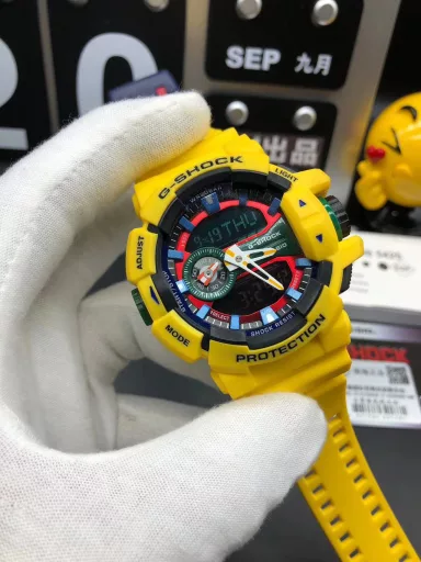 GA-400 hand-raise light Casio G-SHOCK--classic shockproof dial design👍In stock and shipped in seconds, 45-degree automatic hand-raise light function with strong visual impact🙈LCD liquid crystal display💡Stopwatch speed function accurate to 1/1000 second⌛Shockproof📣Anti-magnetic💥200 meters waterproof🏊48 city time📲Countdown⏳Alarm clock⏰Fully automatic calendar and other powerful functions📆