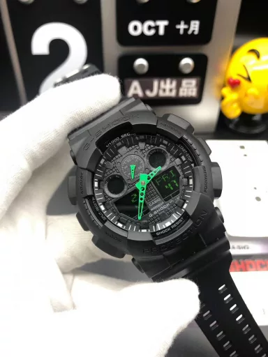 Hot selling GA-120 hand-raising light Casio G-SHOCK--classic shockproof dial design👍In stock and shipped immediately, 45-degree automatic hand-raising light function with strong visual impact🙈LCD liquid crystal display💡Stopwatch speed function accurate to 1/1000 second⌛Shockproof📣Anti-magnetic💥200 meters waterproof🏊48 city time📲Countdown⏳Alarm clock⏰Fully automatic calendar and other powerful functions📆