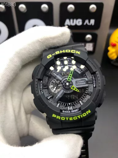 GA-110 Hand-raise Light Casio G-SHOCK--Classic shockproof dial design👍In stock and shipped immediately, 45-degree automatic hand-raise light function with strong visual impact🙈LCD liquid crystal display💡Stopwatch speed function accurate to 1/1000 second⌛Shockproof📣Anti-magnetic💥200 meters waterproof🏊48 city time📲Countdown⏳Alarm clock⏰Fully automatic calendar and other powerful functions📆