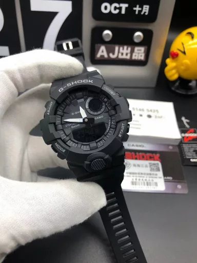 Hot selling GA-120 hand-raising light Casio G-SHOCK--classic shockproof dial design👍In stock and shipped immediately, 45-degree automatic hand-raising light function with strong visual impact🙈LCD liquid crystal display💡Stopwatch speed function accurate to 1/1000 second⌛Shockproof📣Anti-magnetic💥200 meters waterproof🏊48 city time📲Countdown⏳Alarm clock⏰Fully automatic calendar and other powerful functions📆