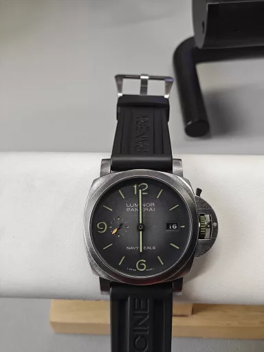 VS Panerai