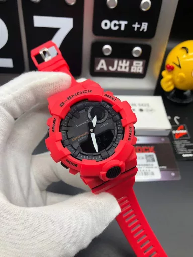 Hot selling GA-120 hand-raising light Casio G-SHOCK--classic shockproof dial design👍In stock and shipped immediately, 45-degree automatic hand-raising light function with strong visual impact🙈LCD liquid crystal display💡Stopwatch speed function accurate to 1/1000 second⌛Shockproof📣Anti-magnetic💥200 meters waterproof🏊48 city time📲Countdown⏳Alarm clock⏰Fully automatic calendar and other powerful functions📆