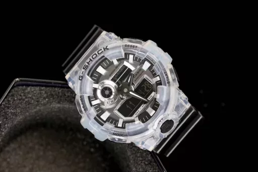 Casio Casio transparent G-SHOCK GA-700 sports men's electronic watch men's watch gshock Watch mirror material: mineral tempered glass mirror Series: G-SHOCK series Movement type: quartz movement Additional functions: 24-hour indication alarm calendar week display month display Movement type: quartz movement Dial vertical diameter: 57.5MM/horizontal diameter: 53.4mm/thickness: 18.4mm