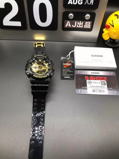 GA-110 Hand-raise Light Casio G-SHOCK--Classic shockproof dial design👍In stock and shipped immediately, 45-degree automatic hand-raise light function with strong visual impact🙈LCD liquid crystal display💡Stopwatch speed function accurate to 1/1000 second⌛Shockproof📣Anti-magnetic💥200 meters waterproof🏊48 city time📲Countdown⏳Alarm clock⏰Fully automatic calendar and other powerful functions