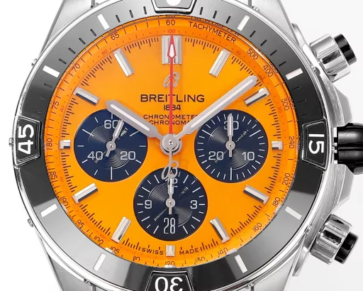 The first BLS new product on the market - Breitling Super Mechanical Chronograph 44mm, exclusive ceramic technology, breaking through the original technical barriers. The design inspiration comes from the Italian Air Force 