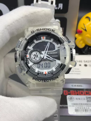 GA-400 hand-raise light Casio G-SHOCK--classic shockproof dial design👍In stock and shipped in seconds, 45-degree automatic hand-raise light function with strong visual impact🙈LCD liquid crystal display💡Stopwatch speed function accurate to 1/1000 second⌛Shockproof📣Anti-magnetic💥200 meters waterproof🏊48 city time📲Countdown⏳Alarm clock⏰Fully automatic calendar and other powerful functions📆