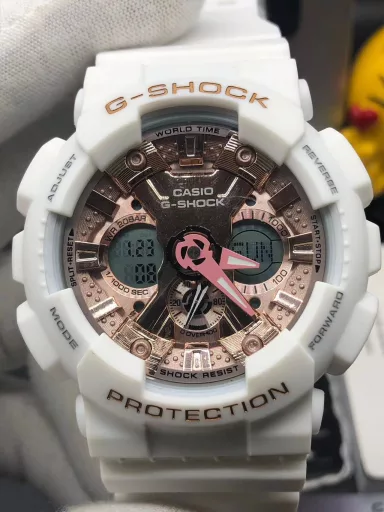 Hot selling GA-120 hand-raising light Casio G-SHOCK--classic shockproof dial design👍In stock and shipped immediately, 45-degree automatic hand-raising light function with strong visual impact🙈LCD liquid crystal display💡Stopwatch speed function accurate to 1/1000 second⌛Shockproof📣Anti-magnetic💥200 meters waterproof🏊48 city time📲Countdown⏳Alarm clock⏰Fully automatic calendar and other powerful functions📆