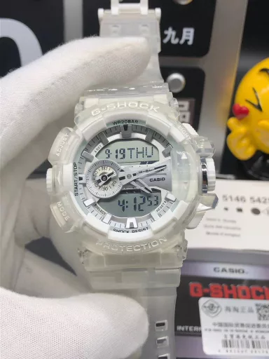 GA-400 hand-raise light Casio G-SHOCK--classic shockproof dial design👍In stock and shipped in seconds, 45-degree automatic hand-raise light function with strong visual impact🙈LCD liquid crystal display💡Stopwatch speed function accurate to 1/1000 second⌛Shockproof📣Anti-magnetic💥200 meters waterproof🏊48 city time📲Countdown⏳Alarm clock⏰Fully automatic calendar and other powerful functions📆