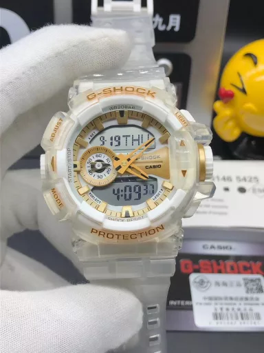 GA-400 hand-raise light Casio G-SHOCK--classic shockproof dial design👍In stock and shipped in seconds, 45-degree automatic hand-raise light function with strong visual impact🙈LCD liquid crystal display💡Stopwatch speed function accurate to 1/1000 second⌛Shockproof📣Anti-magnetic💥200 meters waterproof🏊48 city time📲Countdown⏳Alarm clock⏰Fully automatic calendar and other powerful functions📆