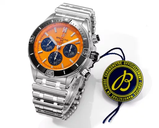 The first BLS new product on the market - Breitling Super Mechanical Chronograph 44mm, exclusive ceramic technology, breaking through the original technical barriers. The design inspiration comes from the Italian Air Force 