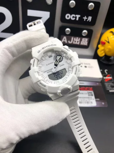 Hot selling GA-120 hand-raising light Casio G-SHOCK--classic shockproof dial design👍In stock and shipped immediately, 45-degree automatic hand-raising light function with strong visual impact🙈LCD liquid crystal display💡Stopwatch speed function accurate to 1/1000 second⌛Shockproof📣Anti-magnetic💥200 meters waterproof🏊48 city time📲Countdown⏳Alarm clock⏰Fully automatic calendar and other powerful functions📆