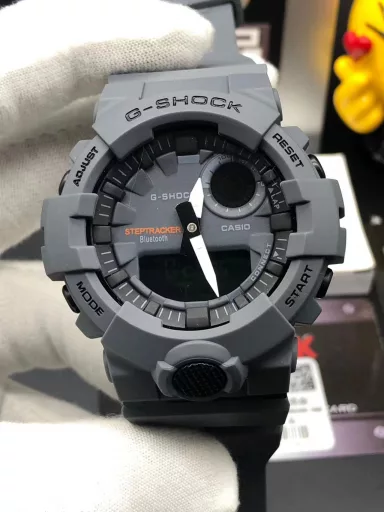 Hot selling GA-120 hand-raising light Casio G-SHOCK--classic shockproof dial design👍In stock and shipped immediately, 45-degree automatic hand-raising light function with strong visual impact🙈LCD liquid crystal display💡Stopwatch speed function accurate to 1/1000 second⌛Shockproof📣Anti-magnetic💥200 meters waterproof🏊48 city time📲Countdown⏳Alarm clock⏰Fully automatic calendar and other powerful functions📆