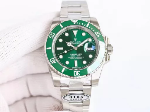 The top version of C factory, Rolex ROLEX 🎮 Submariner version of Submariner is coming! ! ! Especially the bezel of the green Submariner 116610LV is full of sincerity. The entire ceramic bezel has been reborn. It is fired according to a new formula and temperature. The color is no different from the original one under the naked eye, which completely crushes all versions on the market. Due to cost reasons, the price will also be much higher than the black Submariner 116610LN. In addition, the two exclusive technologies of [Sapphire Luminous Stone] and [One-button Buckle] are realized. Clone the original Cal.3135 integrated movement, blue hairspring, imported KIF shock absorber (not fake triangle shock absorber)! 🎮Upgrade focus: 1⃣️ [Real green bezel] Comprehensive analysis of the composition of the original Cerachrom green ceramic outer bezel, the technology of nano-alloy coloring and agent ceramic coloring wrapped with silicon dioxide, and finally determined to be fired between 1100 and 1250 degrees Celsius through attempts at different temperatures. CLEAN factory's many years of experience in manufacturing and the hard work of many engineers finally presented everyone with a hall-level green bezel. It is difficult for professionals to distinguish the authenticity with the naked eye, which completely crushes all the current versions on the market. 2⃣️【Sapphire Luminous Stone】Exclusive technology, a sapphire mirror is installed on the outer layer of the luminous stone. It is difficult to install a mirror within a diameter of only 3mm. Through high-precision advanced equipment, it was successfully completed, achieving the same scratch-resistant night pearl as the original. Once again, it proved the strength of CLEAN factory. 3⃣️【Outer ring scale does not turn black】The scale on the bezel adopts physical vapor deposition technology, and platinum powder is coated on the font at high temperature, making the font color durable, and it will not fade or turn black after encountering water or oil. 4⃣️【One-click buckle】The outer safety buckle of the buckle is the same as the original. As long as you hold the inner side of the buckle with your finger and press the buckle body with another finger, the outer safety buckle can automatically pop open. It is also an exclusive technology in the entire market. 5⃣️【Inner buckle bezel】The ceramic piece and the bezel base are combined in an inner buckle manner, rather than being glued together with double-sided tape from small factories or low-versions. 6⃣️【Text texture upgrade】The luminous stone of the round nails on the text scale is full but not overflowing, and the sand is more delicate than before! 7⃣️【Accessories are universal and original】All accessories are scanned by CNC imported from Germany, and all accessories are interchangeable with the original accessories on a one-to-one basis, including the case, bezel, bottom cover, inner cover, ears, strap, and buckle. 8⃣️【Imported 904L steel】The case and strap are made of imported high-content 904L stainless steel, not a few manufacturers who use 316 and label it to impersonate, truly achieving high hardness, high density, corrosion resistance and scratch resistance. ⚠️Please look for the exclusive quality 🎮Sanjie exquisitely recommends men's mechanical watches SJ carefully creates ultra-realistic real-life pictures for you