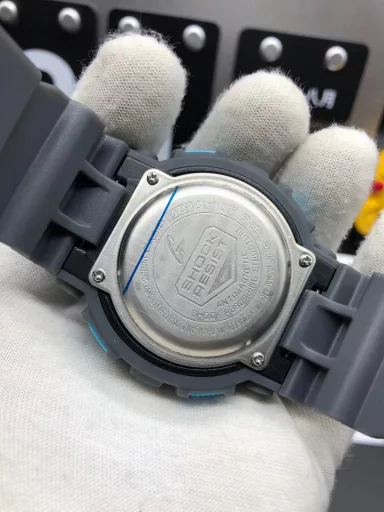 GA-110 Hand-raise Light Casio G-SHOCK--Classic shockproof dial design👍In stock and shipped immediately, 45-degree automatic hand-raise light function with strong visual impact🙈LCD liquid crystal display💡Stopwatch speed function accurate to 1/1000 second⌛Shockproof📣Anti-magnetic💥200 meters waterproof🏊48 city time📲Countdown⏳Alarm clock⏰Fully automatic calendar and other powerful functions