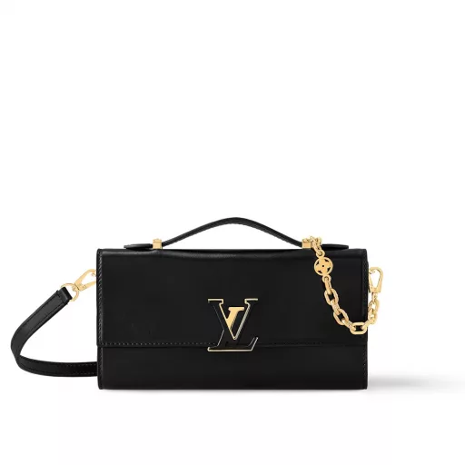 The Wallet On Chain Capucines handbag combines exquisite craftsmanship and elegant style. The classic LV letters are embellished on smooth leather and paired with a detachable metal chain and leather shoulder strap, which can be carried by hand, on the shoulder or cross-body. The neat interior has a Monogram flower magnetic clasp, a patch pocket and a card compartment.