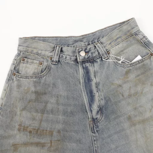 Acne Studios FW24 distressed dirty denim trousersThe same style as Ma Sichun's Acne mid-rise distressed mud-dyed jeans, classic five-pocket design, with a super loose silhouette, unisex