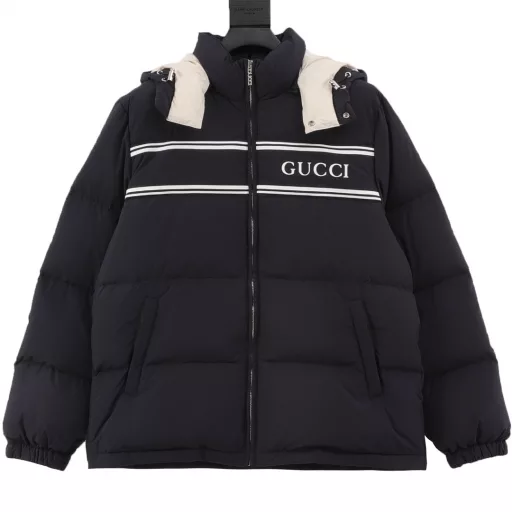 Gucci logo stripe ribbon hooded down jacket on chestSame style for men and womenNational standard 95% pure white duck down, exclusive use of top-grade down in the market, never boasting about goose down and other misunderstandingsFabric: 100% nylon; Lining: 100% nylon, the best in the market, everything is customized according to the original version.Original processing factory produces electroplated hardware, all original customization, not various market replicas